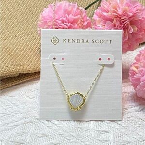 Kendra Scott Gold Shell Pendant Necklace in White and Gold